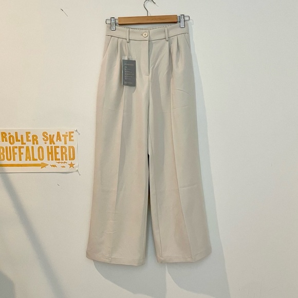 NWT Funyyzo Cream Neutral Wide Leg Dress Pants Trousers - Picture 1 of 15